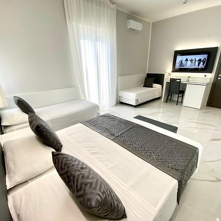 Hotel Blu ปอร์โตเชซาเรโอ ภายนอก รูปภาพ