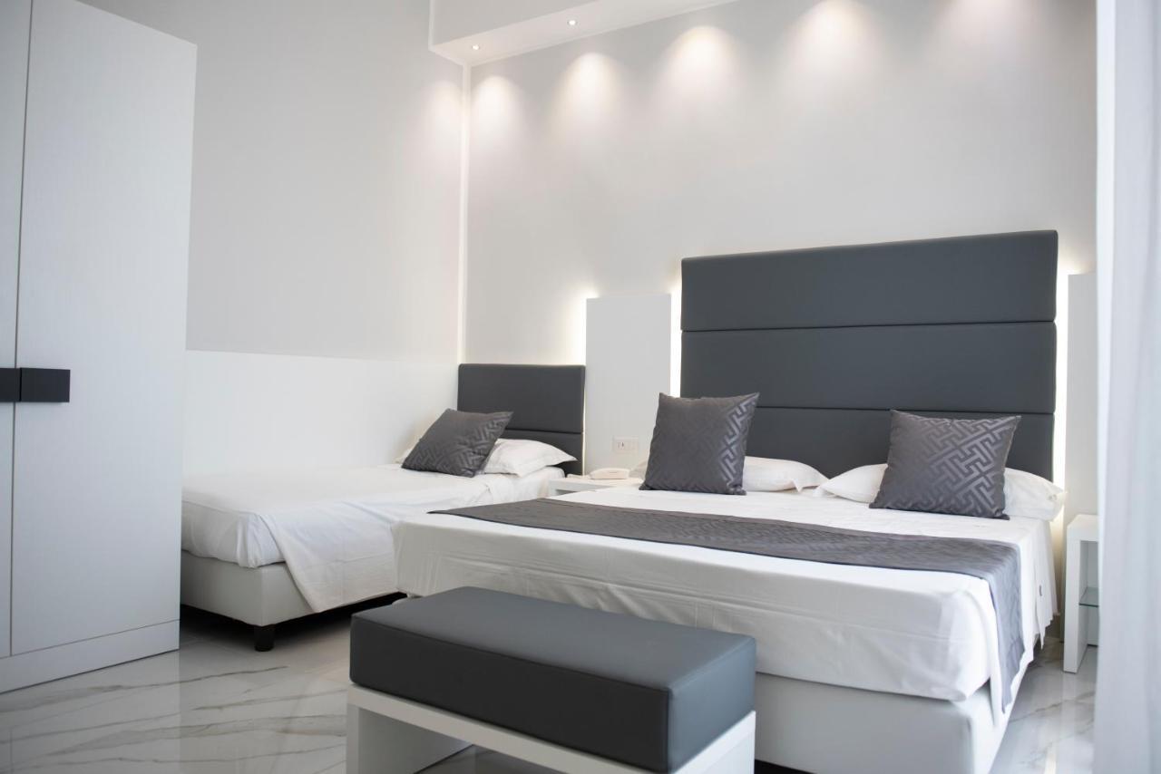 Hotel Blu ปอร์โตเชซาเรโอ ภายนอก รูปภาพ