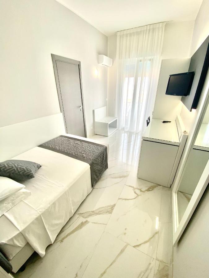 Hotel Blu ปอร์โตเชซาเรโอ ภายนอก รูปภาพ