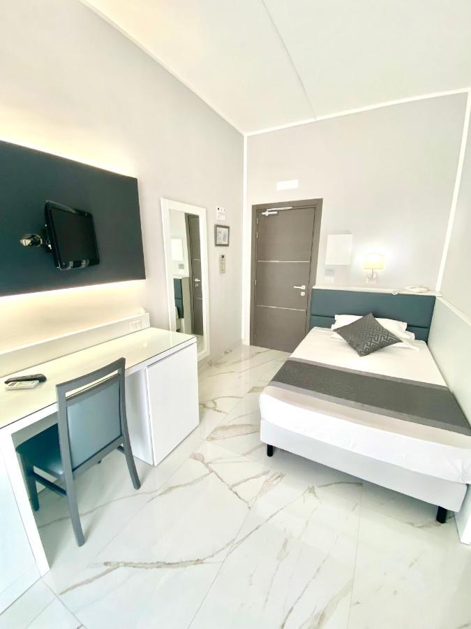 Hotel Blu ปอร์โตเชซาเรโอ ภายนอก รูปภาพ