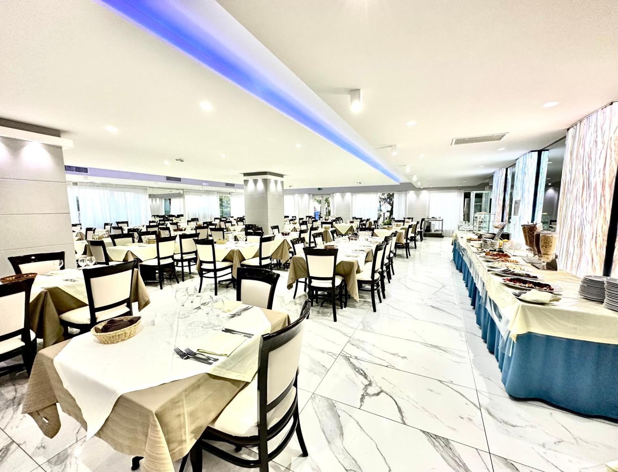 Hotel Blu ปอร์โตเชซาเรโอ ภายนอก รูปภาพ