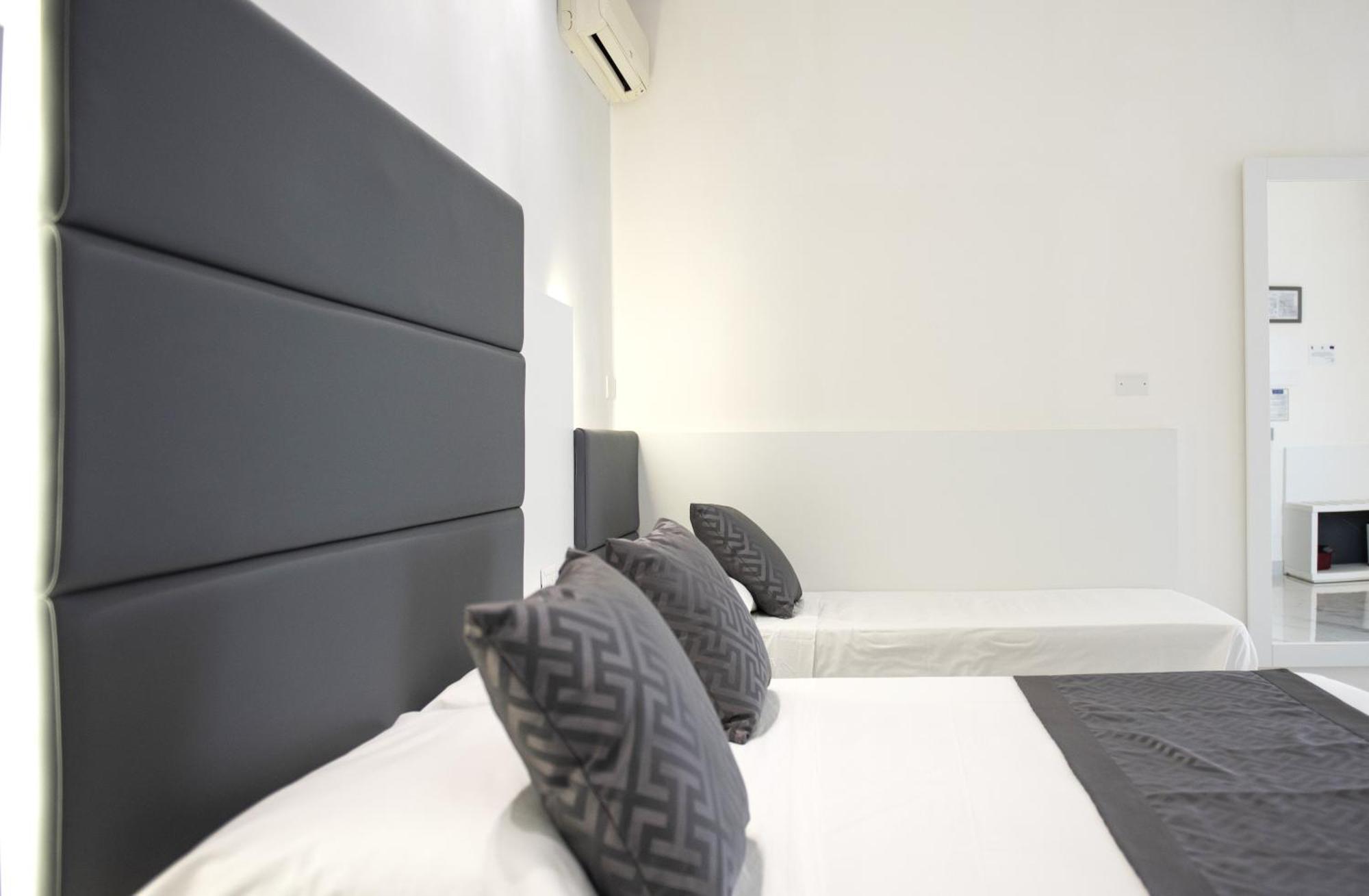 Hotel Blu ปอร์โตเชซาเรโอ ภายนอก รูปภาพ