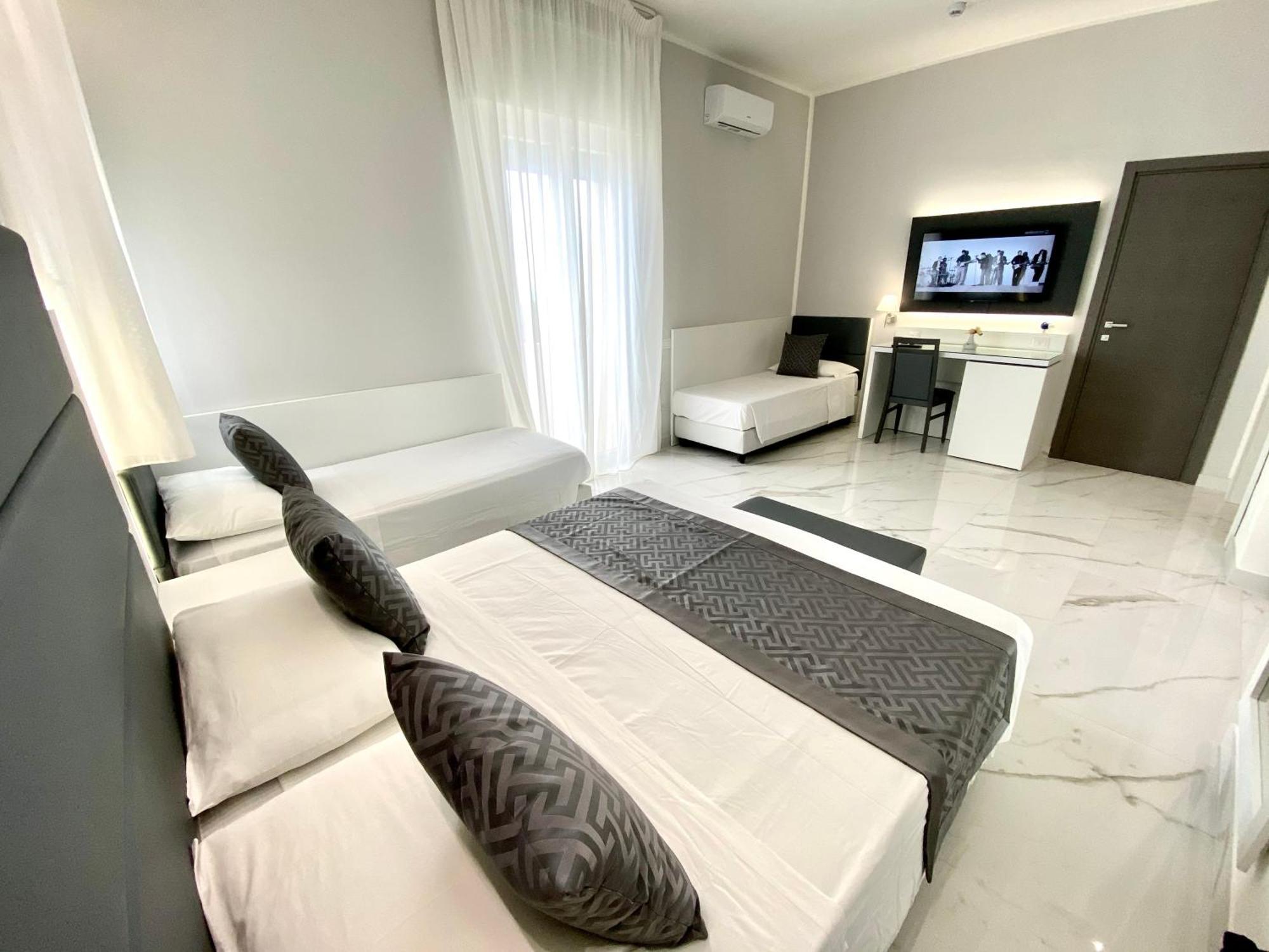 Hotel Blu ปอร์โตเชซาเรโอ ภายนอก รูปภาพ